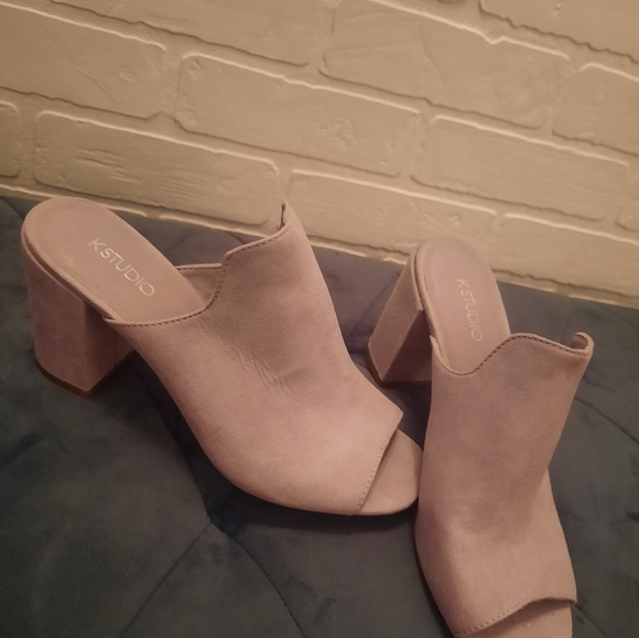 🪻 Lilac Suede Mules / Slip On Open Toe Chunky Heels - Size 7 - Picture 2 of 5